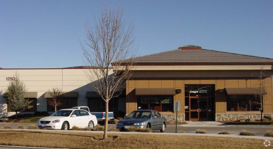 1250 E Iron Eagle Dr, Eagle, ID à louer - Photo du bâtiment - Image 2 de 23