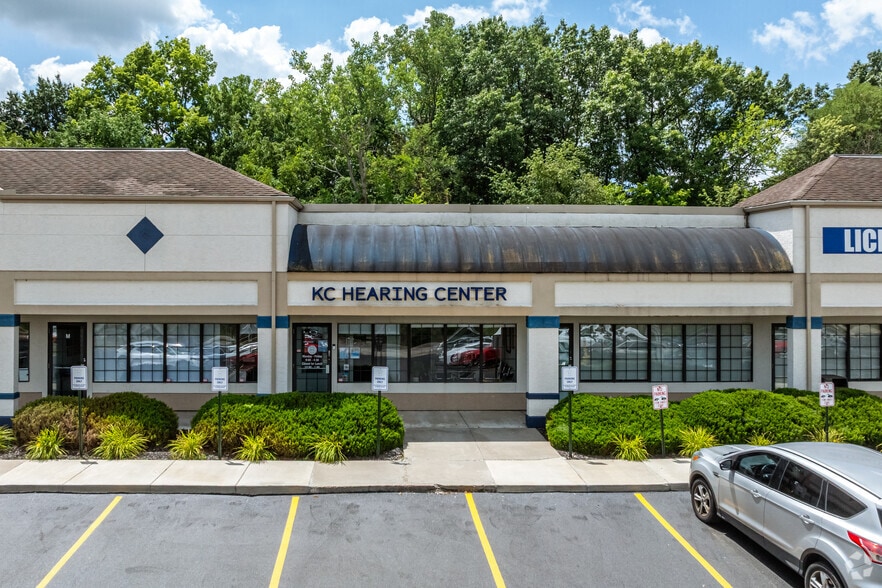 17601 E 40 Hwy, Independence, MO for lease - Building Photo - Image 3 of 13