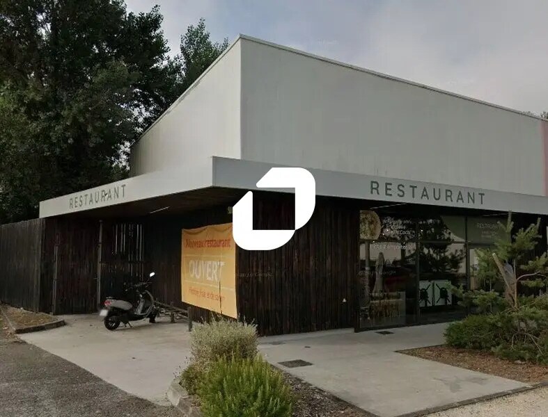Retail in Mérignac for lease Building Photo- Image 1 of 4