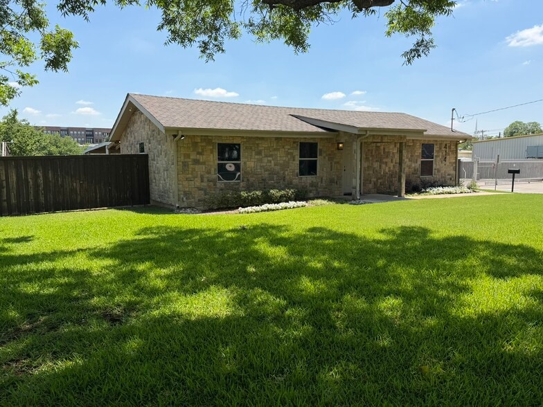 414 N Kealy Ave, Lewisville, TX for sale - Building Photo - Image 2 of 54