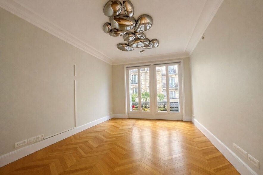 5 Rue Du Renard, Paris for lease - Building Photo - Image 2 of 9