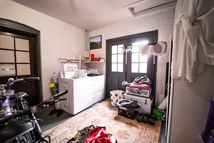 2101 N Pennsylvania St, Indianapolis, IN for sale - Interior Photo - Image 3 of 34