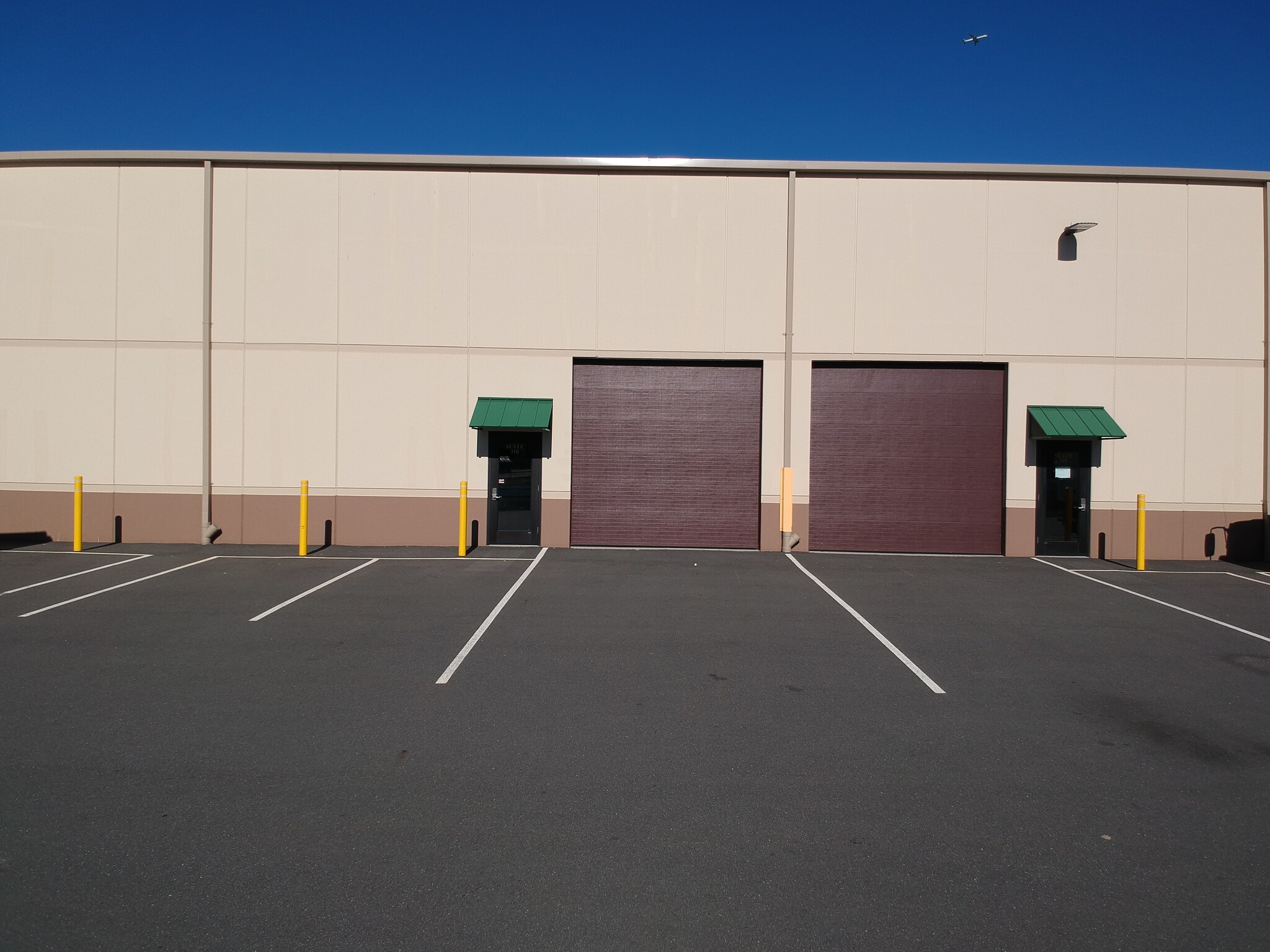 20 Haypress Rd, Cranbury, NJ for lease Building Photo- Image 1 of 8