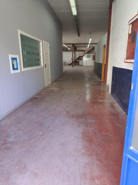Industrial in Elche for lease - Interior Photo - Image 2 of 9