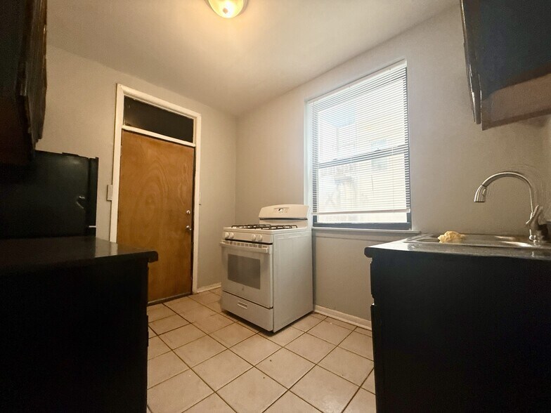6734 S East End Ave, Chicago, IL à vendre - Photo du bâtiment - Image 3 de 6