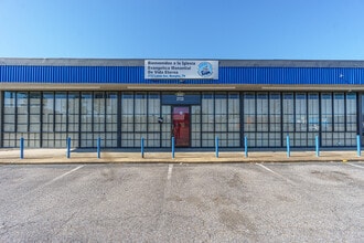 3711-3721 Lamar Ave, Memphis, TN for lease Interior Photo- Image 2 of 11