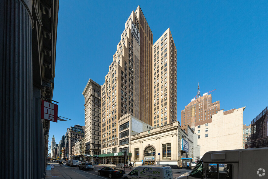 401 Broadway, New York, NY for lease - Building Photo - Image 2 of 17