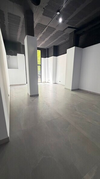 Retail in Torrejón de Ardoz, Madrid for lease - Interior Photo - Image 3 of 7