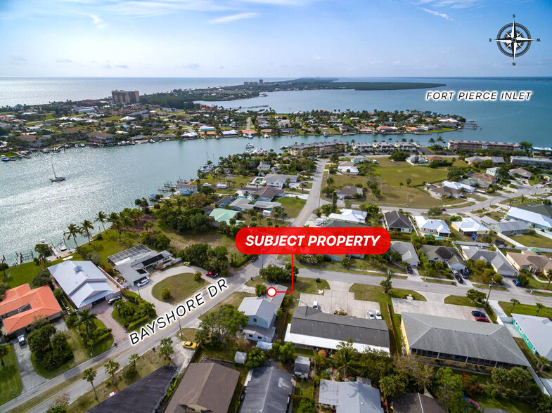 1412 Bayshore Dr, Fort Pierce, FL à vendre - Aérien - Image 2 de 9