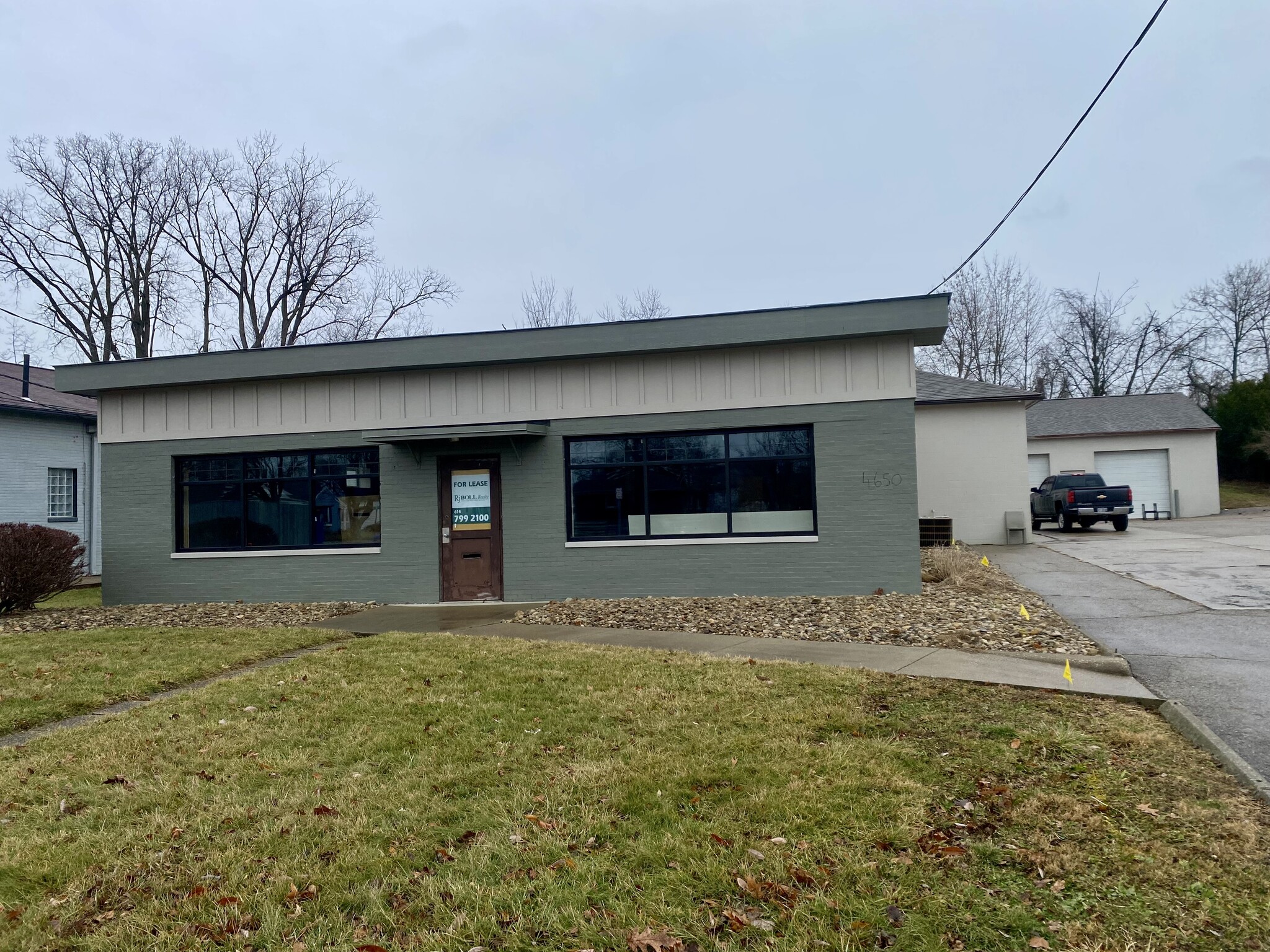 4650 Indianola Ave, Columbus, OH for lease Primary Photo- Image 1 of 3