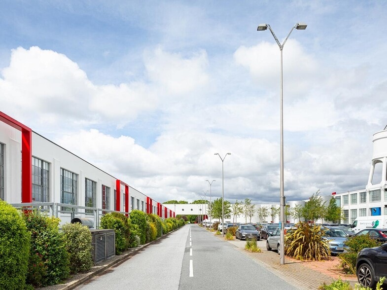 140 Speke Rd, Liverpool for lease - Building Photo - Image 2 of 27