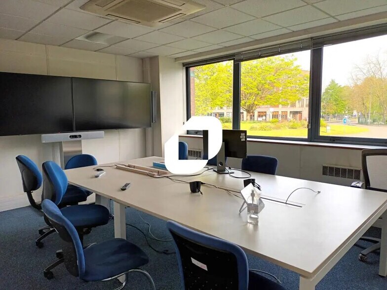 1-3 Allée Lavoisier, Villeneuve-d'Ascq à louer - Photo intérieure - Image 3 de 8