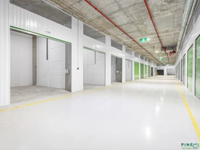 7 Rodborough Rd, Frenchs Forest for lease Interior Photo- Image 1 of 2