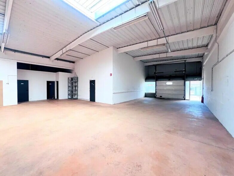 Flex dans Trappes à louer - Photo du bâtiment - Image 1 de 10