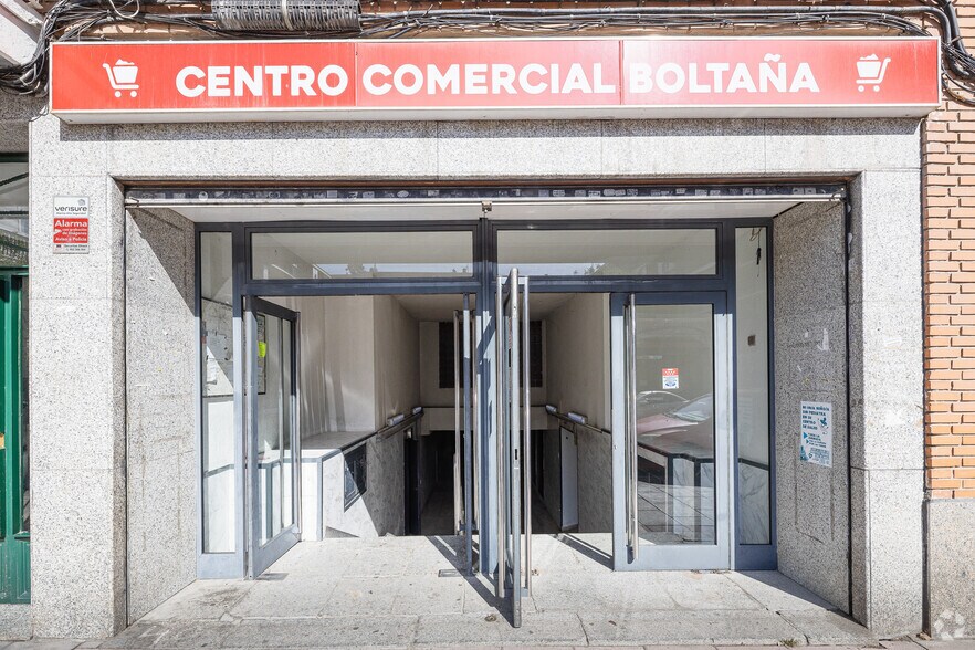 Calle De Boltaña, 17-19, Madrid, Madrid à vendre - Photo du bâtiment - Image 3 de 7