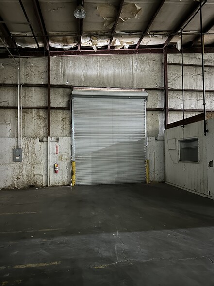 232 S Industrial Blvd, Calhoun, GA for lease - Building Photo - Image 3 of 8