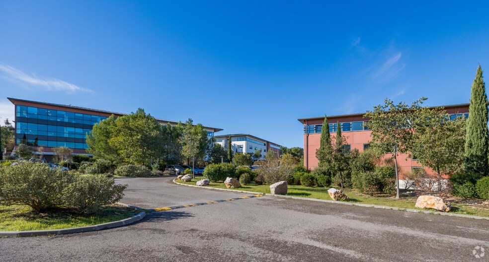 Office in Aix-en-Provence for lease - Primary Photo - Image 1 of 1