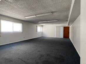 18045 Crenshaw Blvd, Torrance, CA à louer Photo intérieure- Image 1 de 5