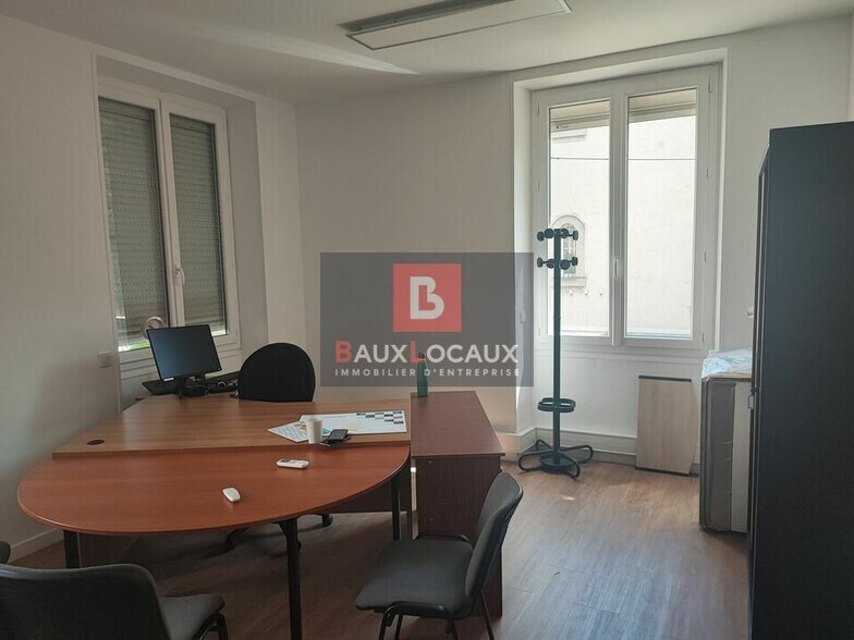 Bureau dans Salon-de-Provence à louer - Photo intérieure - Image 3 de 9