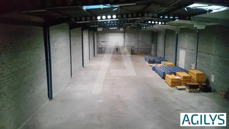 Industrial in Wissous for lease Building Photo- Image 1 of 6