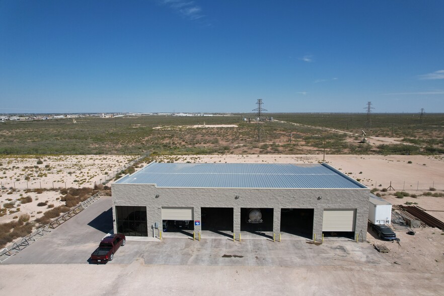 1881 S Redline Ave, Odessa, TX for lease - Building Photo - Image 2 of 32