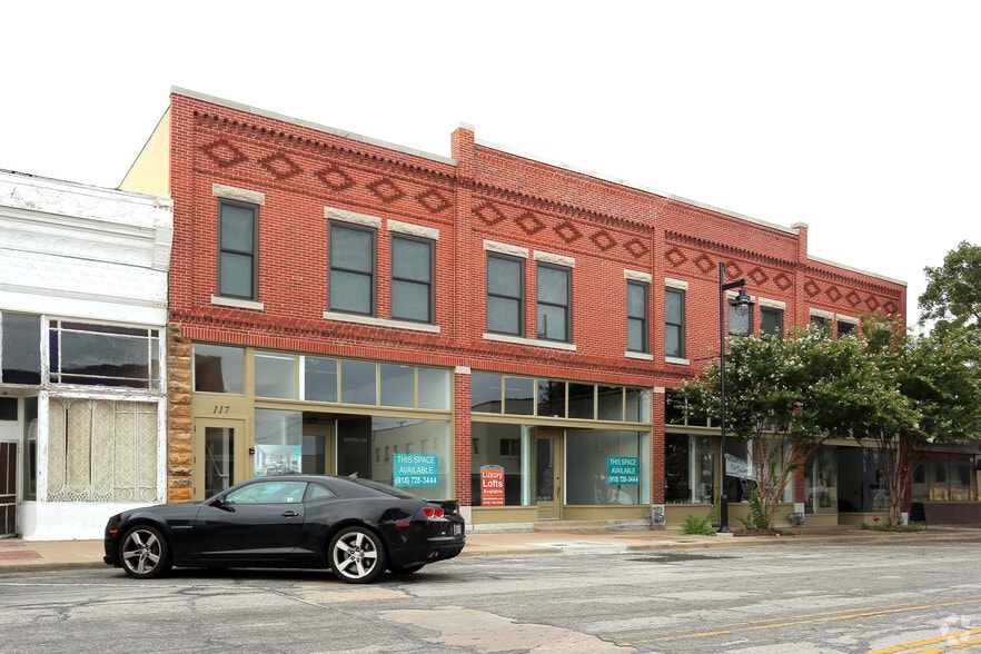 119-125 W 2nd St, Bartlesville, OK for lease - Primary Photo - Image 1 of 24