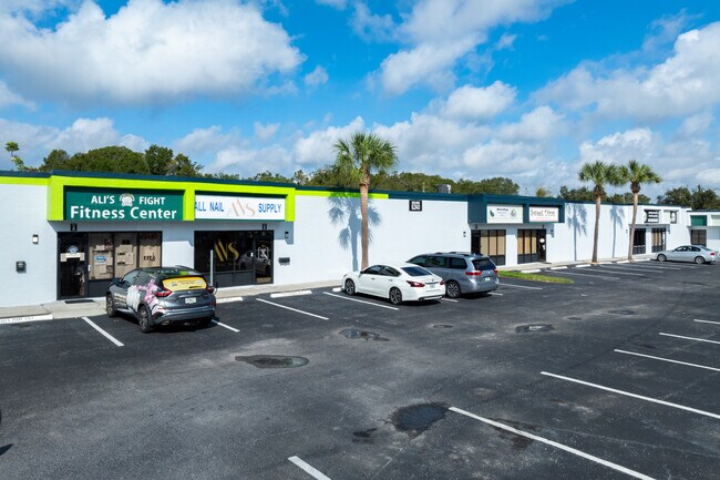 Plus de détails pour 6240 39th St N, Pinellas Park, FL - Local d'activités, Industriel à louer
