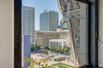 448 S Hill St, Los Angeles, CA for lease Interior Photo- Image 2 of 11