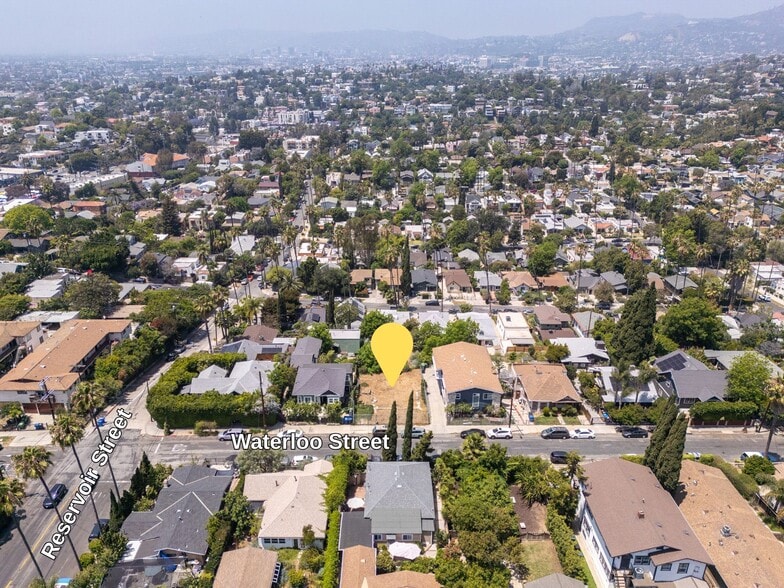 1311 Waterloo St, Los Angeles, CA à vendre - Photo du bâtiment - Image 3 de 13