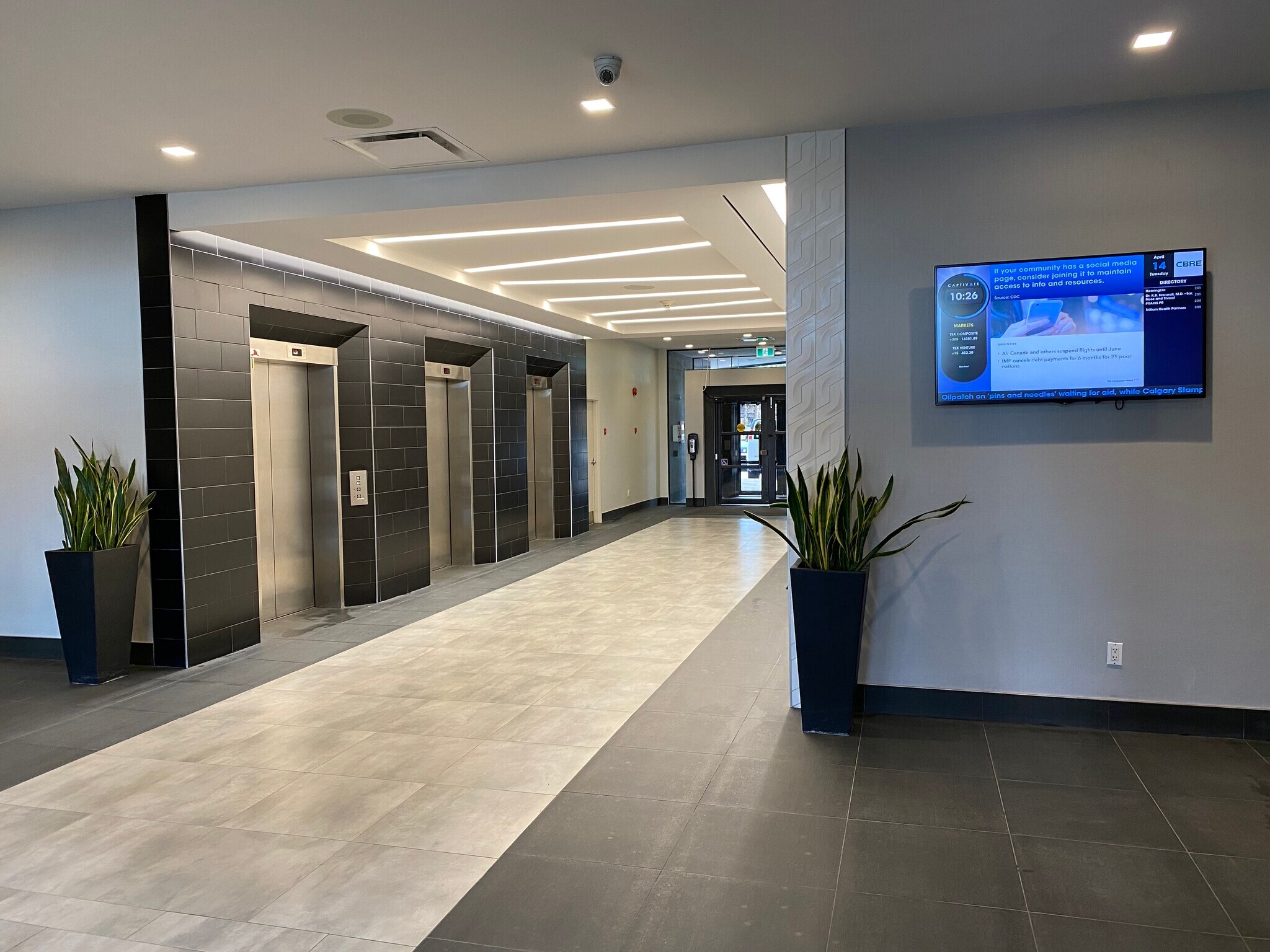 2085 Hurontario St, Mississauga, ON à vendre Photo intérieure- Image 1 de 1