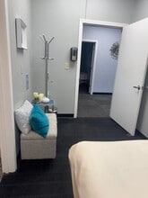 132 S Main St, Acushnet, MA à louer Photo intérieure- Image 2 de 21