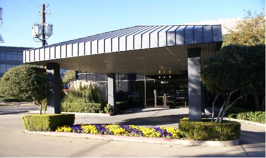 5744 Lyndon B Johnson Fwy, Dallas, TX à louer - Photo du bâtiment - Image 3 de 8