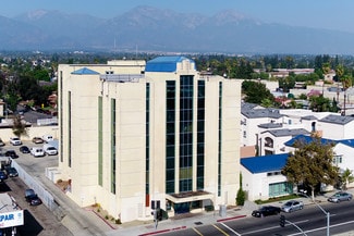 Plus de détails pour 1425 E Holt Ave, Pomona, CA - Local d'activités à louer