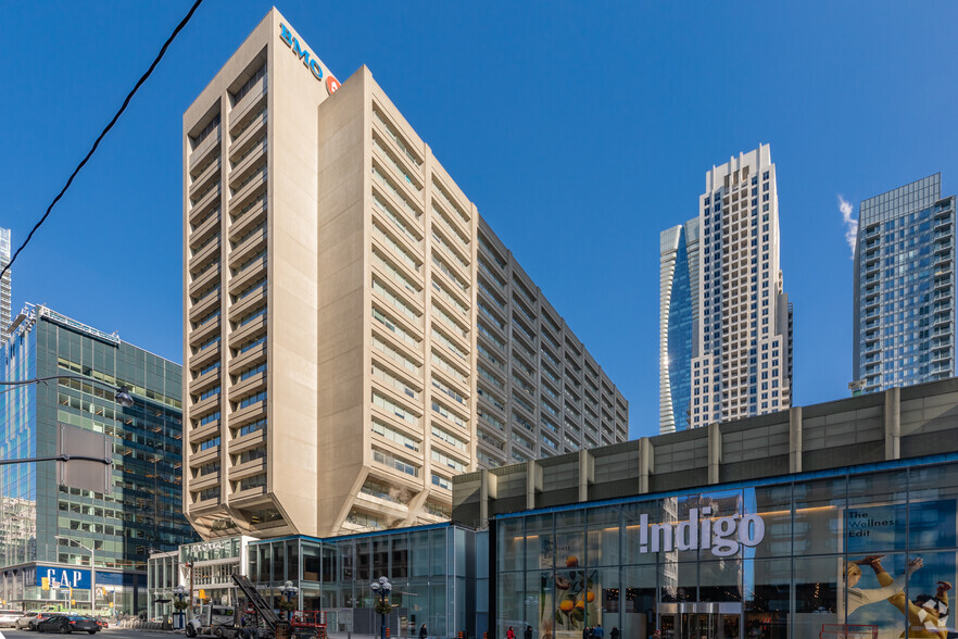 55 Bloor St W, Toronto, ON à louer - Photo du bâtiment - Image 2 de 2