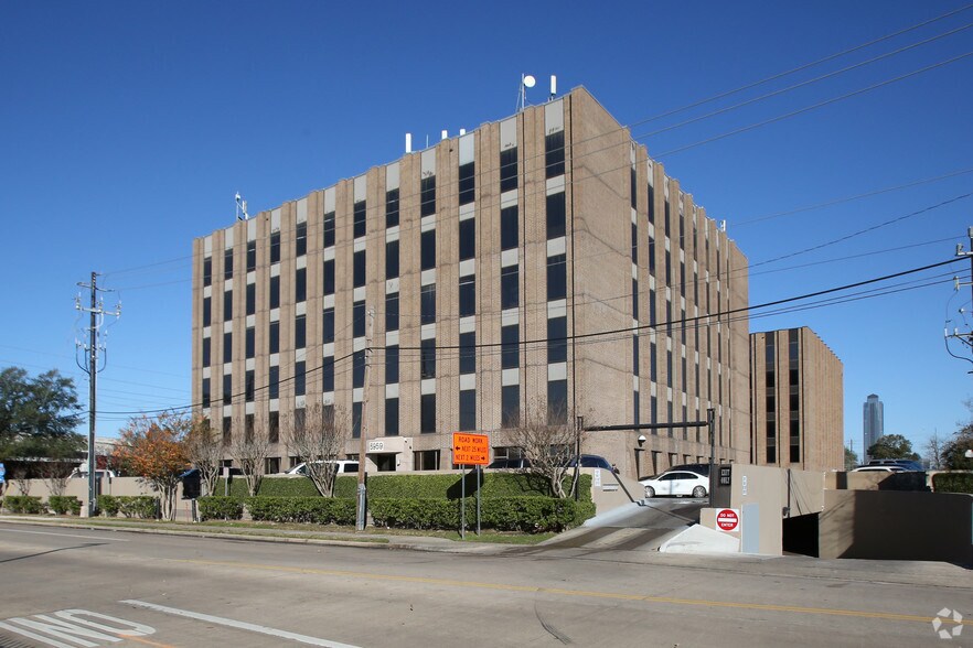 5959 West Loop South, Bellaire, TX à louer - Photo du bâtiment - Image 3 de 11