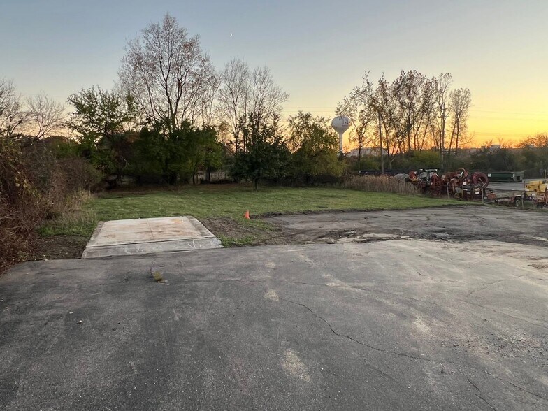 1907 W M 21, Owosso, MI à louer - Photo du bâtiment - Image 2 de 5