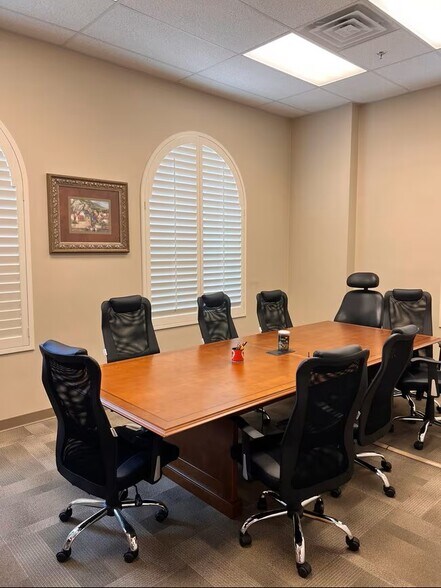 7709 San Jacinto Pl, Plano, TX à vendre - Photo du bâtiment - Image 3 de 23