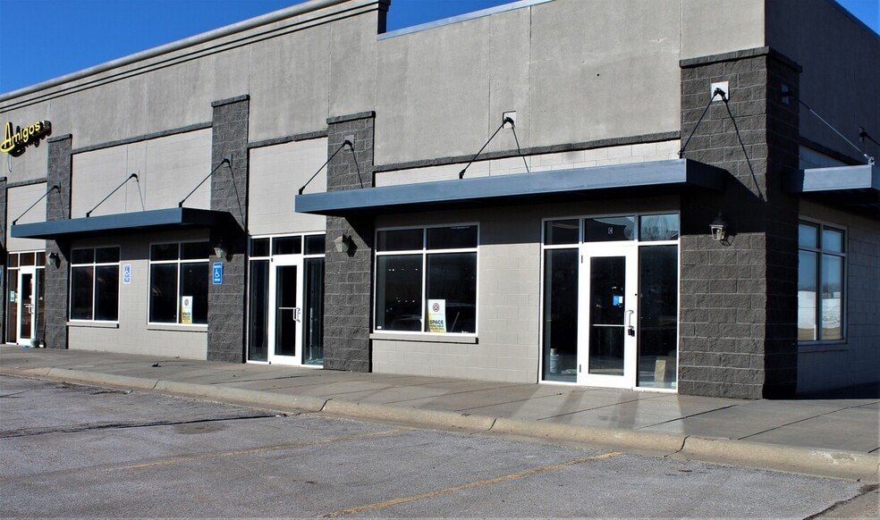 4750 W Huntington Ave, Lincoln, NE for lease - Building Photo - Image 2 of 4