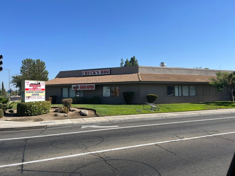3185 Willow Ave, Clovis, CA à louer - Photo du bâtiment - Image 1 de 21