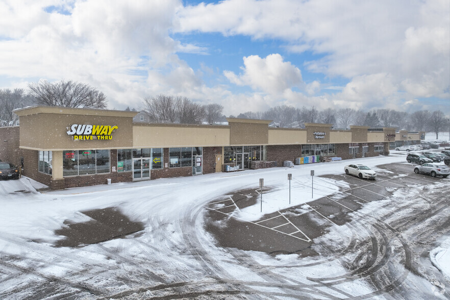 2670-2730 E County E Rd, White Bear Lake, MN for lease - Primary Photo - Image 3 of 3