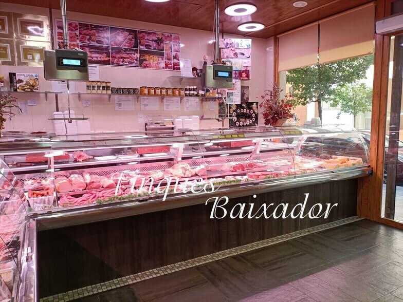 Commerce de détail dans Gavà, Barcelona à louer - Photo du bâtiment - Image 2 de 4