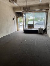 145-10 14th Ave, Whitestone, NY for lease Interior Photo- Image 2 of 4
