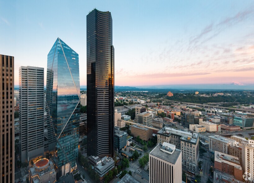 701 5th Ave, Seattle, WA à louer - Photo du bâtiment - Image 3 de 9