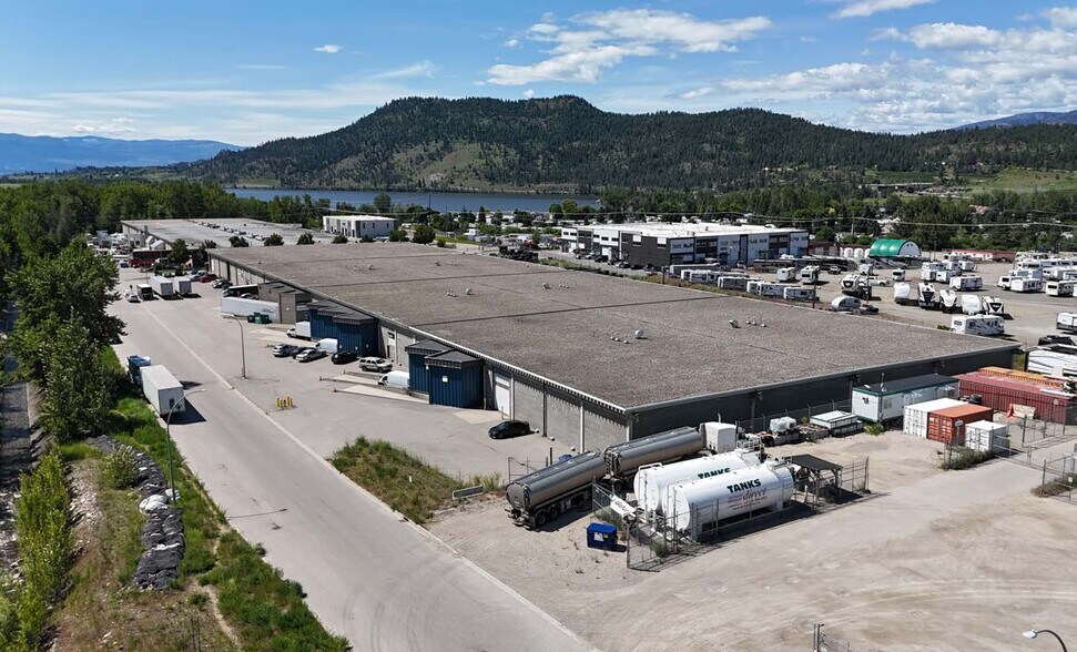 8826 Jim Bailey Cres, Kelowna, BC for sale - Building Photo - Image 2 of 3