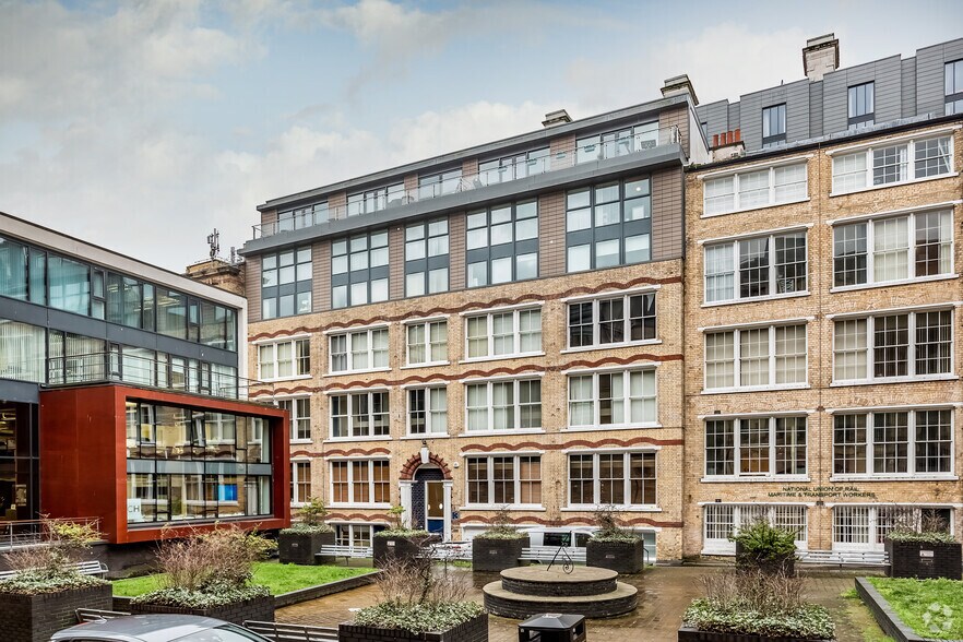 3 Temple Sq, Liverpool à vendre - Photo principale - Image 1 de 12