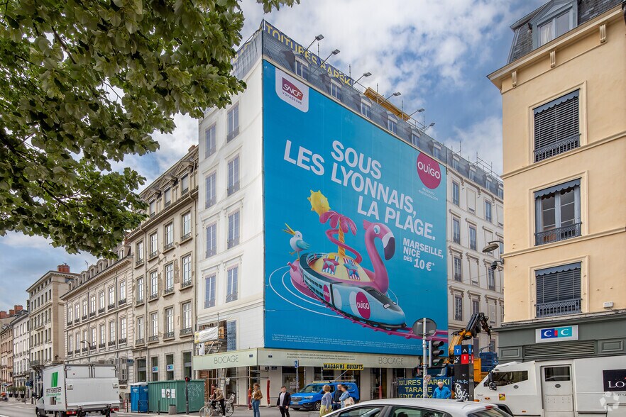 Immeuble residentiel dans Lyon à vendre - Photo du bâtiment - Image 2 de 6