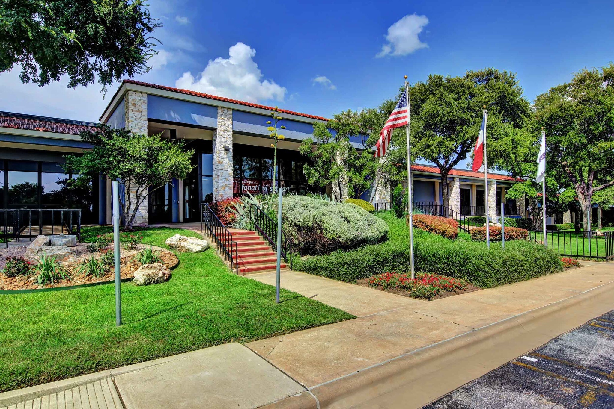 9001 I-35 N, Austin, TX for lease Primary Photo- Image 1 of 19