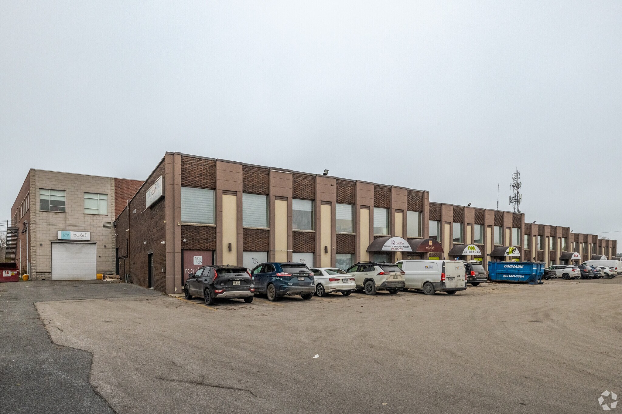 73-81 Rue Jean-Proulx, Gatineau, QC for lease Primary Photo- Image 1 of 4