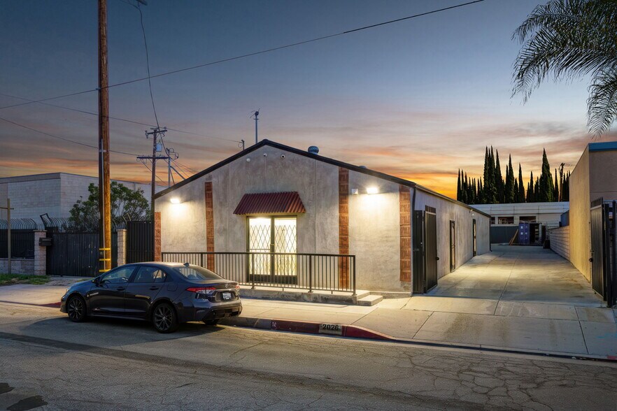 2026 Chico Ave, South El Monte, CA à vendre - Photo du bâtiment - Image 2 de 51