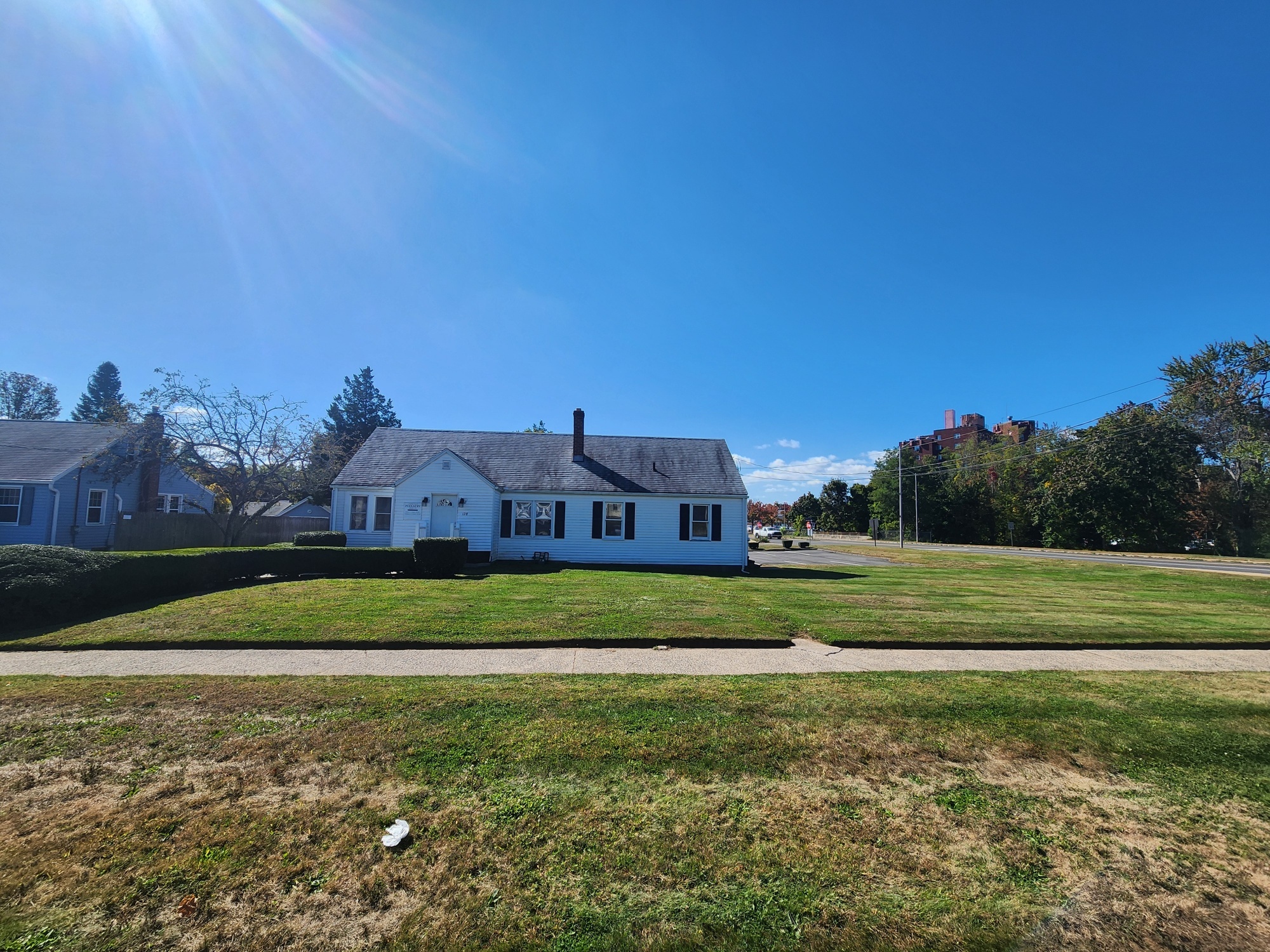 128 Saltonstall Pky, East Haven, CT for sale Primary Photo- Image 1 of 12